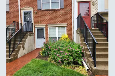 137 Cottonwood St, Jersey City, NJ 07305 - Photo 1