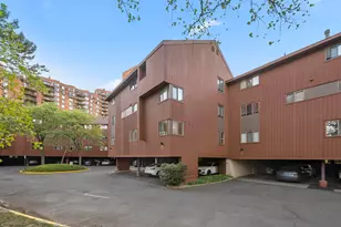 611 Sanderling Ct, Secaucus, NJ 07094 - Photo 1