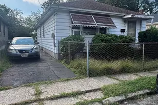 8 Albert Pl, Jersey City, NJ 07305 - Photo 1