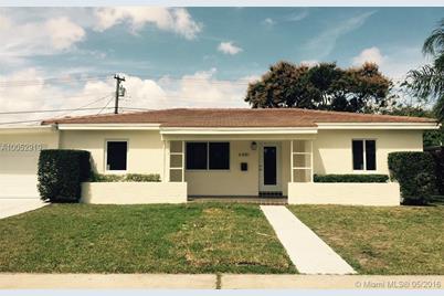 6881 SW 50th Ter - Photo 1