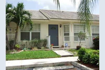 12527 SW 147th Ter - Photo 1
