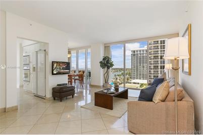 4775 Collins Ave #1007 - Photo 1