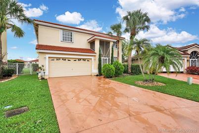 18330 Coral Chase Dr - Photo 1