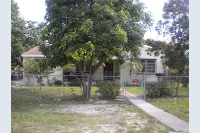 435 NW 140 St - Photo 1