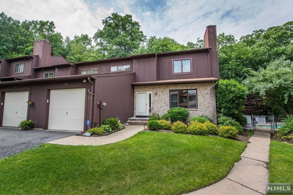 22 Mountain Ridge Dr 22, Cedar Grove, NJ 07009 MLS 1827007