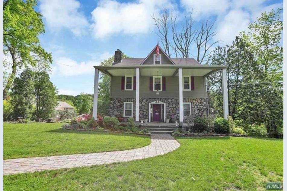 132 S Franklin Turnpike, Ramsey, NJ 07446 MLS 1925138 Coldwell Banker