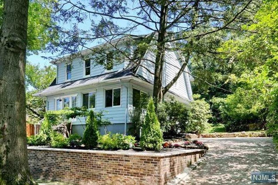 496 Park Ave, Leonia, NJ 07605 MLS 1934318 Coldwell Banker