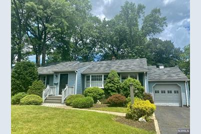 524 Winne Ave Oradell Nj 07649 Mls 21023153 Coldwell Banker