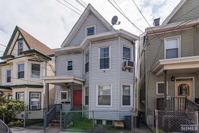 208 North 6th Street - Photo 1