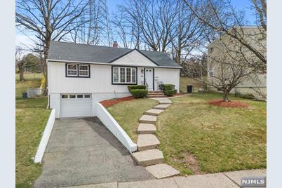 158 Oak Ridge Road, Clifton, NJ 07013 - Photo 1