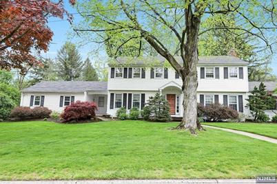 4 Avon Place, Woodcliff Lake, NJ 07677 - Photo 1