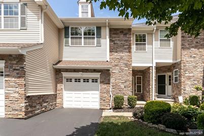 13 Scarborough Court, Mount Olive, NJ 07828 - Photo 1