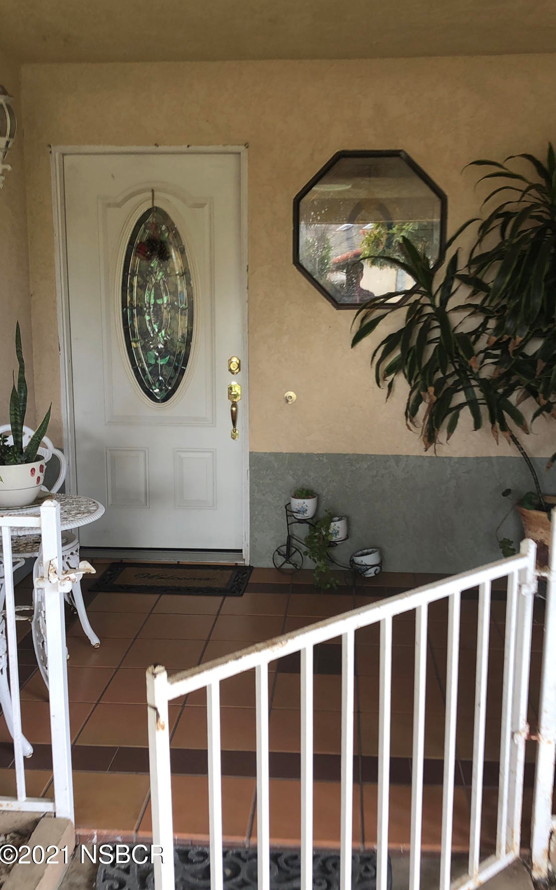 1325 G St, Lompoc, CA 93436-3447