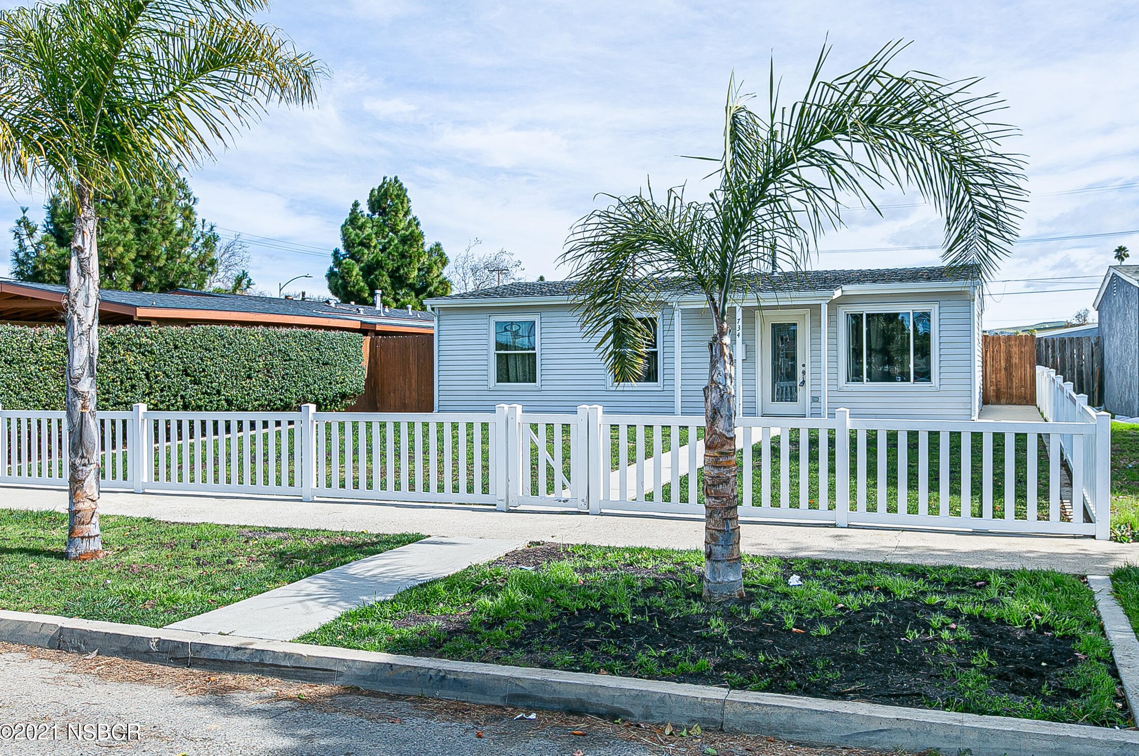 734 2nd St, Lompoc, CA 93436-4728
