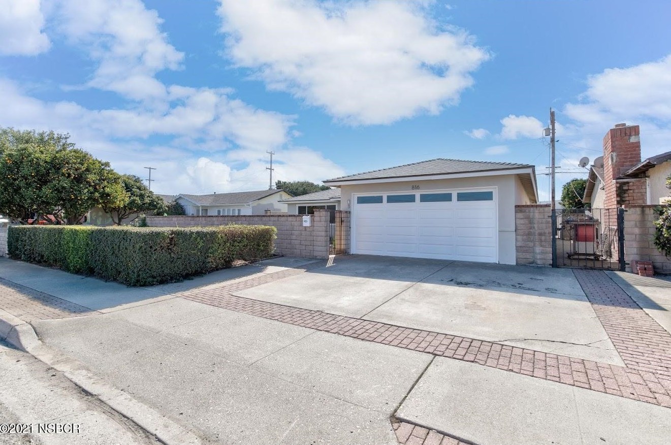 816 Nectarine Ave, Lompoc, CA 93436-4316