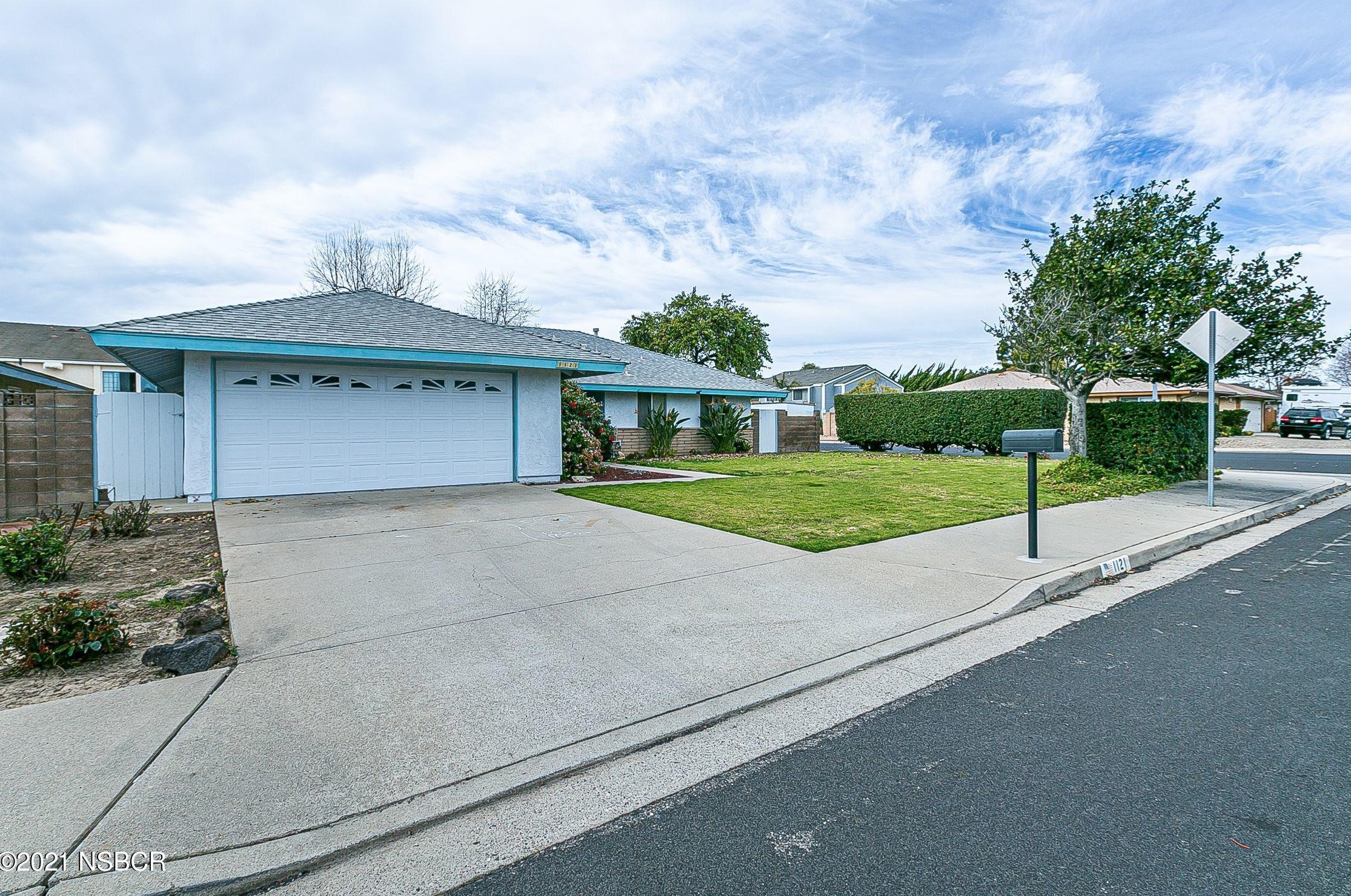 1121 G St, Lompoc, CA 93436-3419