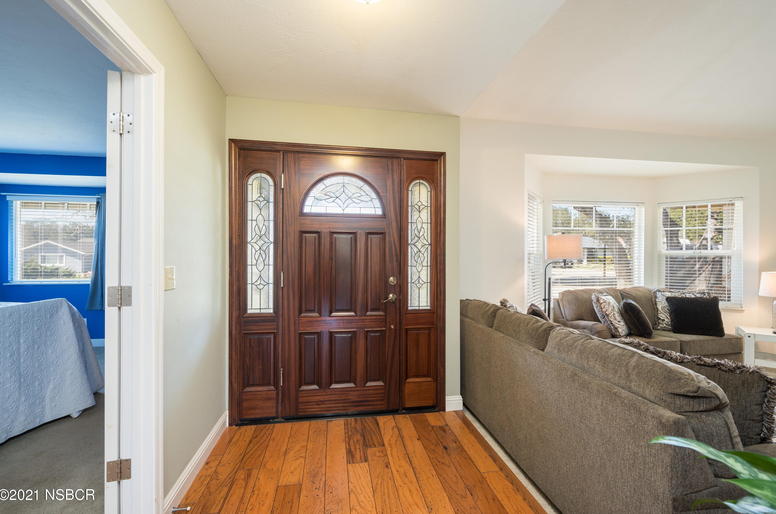 3010 Oak Pointe Dr, Lompoc, CA 93436-2329