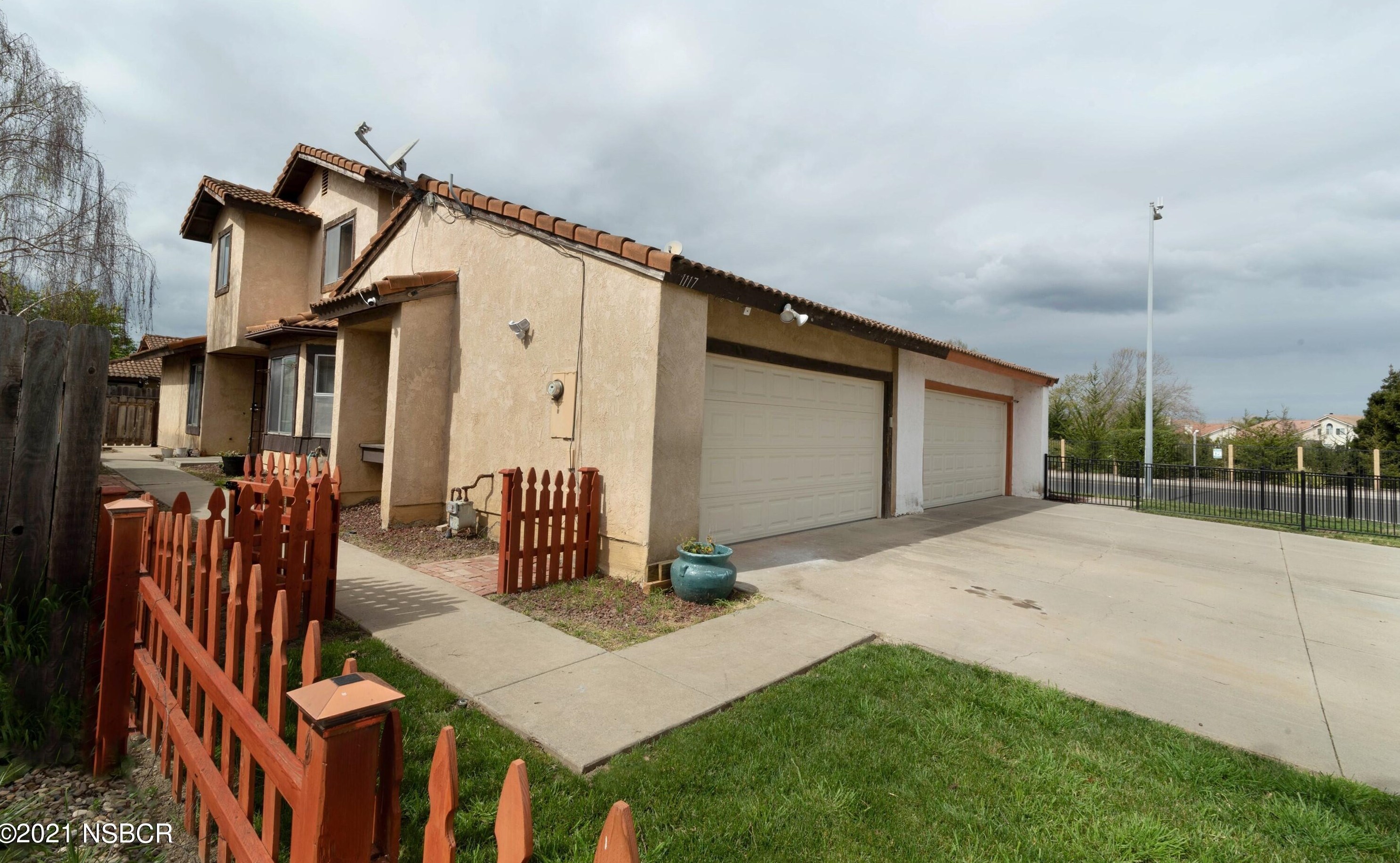 1117 Parkside Way, Lompoc, CA 93436-3318
