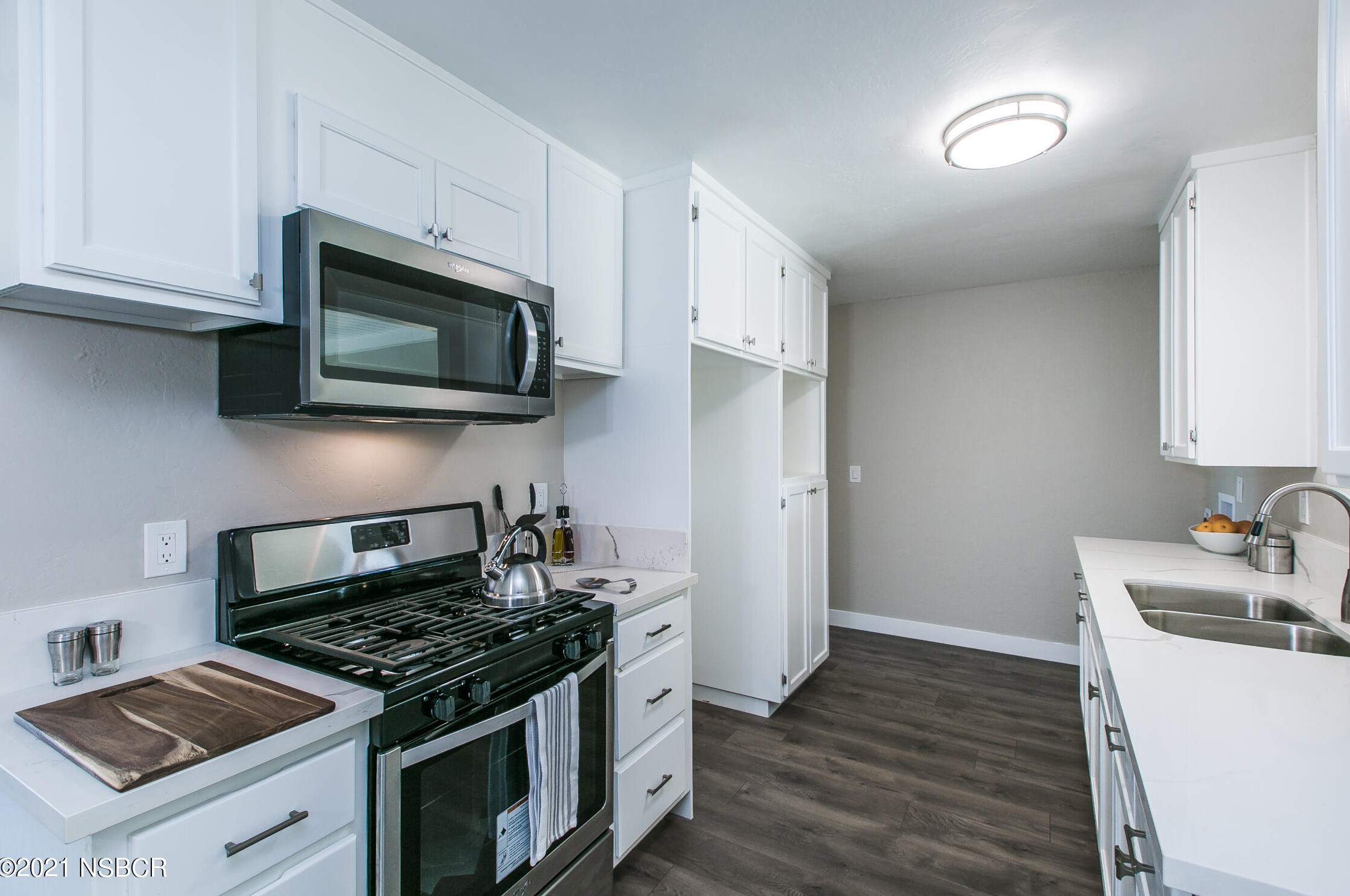 1204 Pine Ave, Lompoc CA  93436-0042 exterior