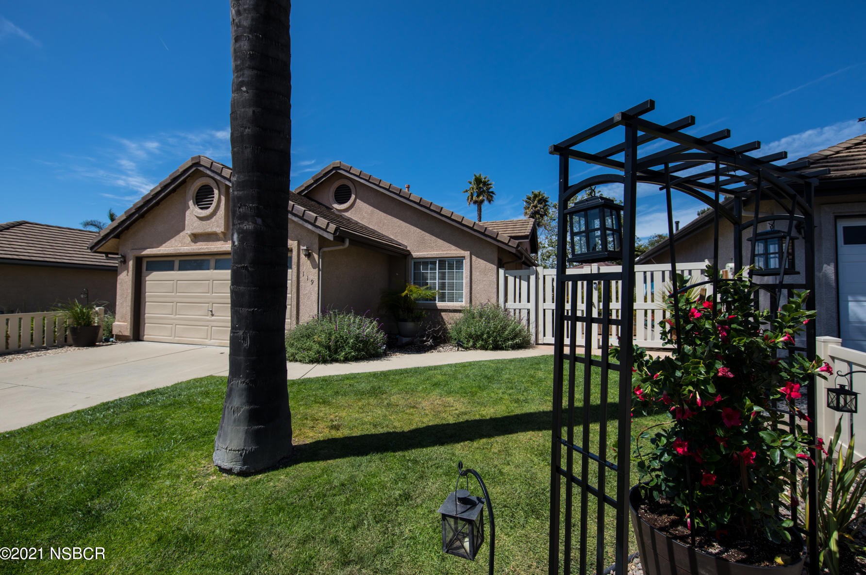 119 Riverside Ct, Santa Maria, CA 93458