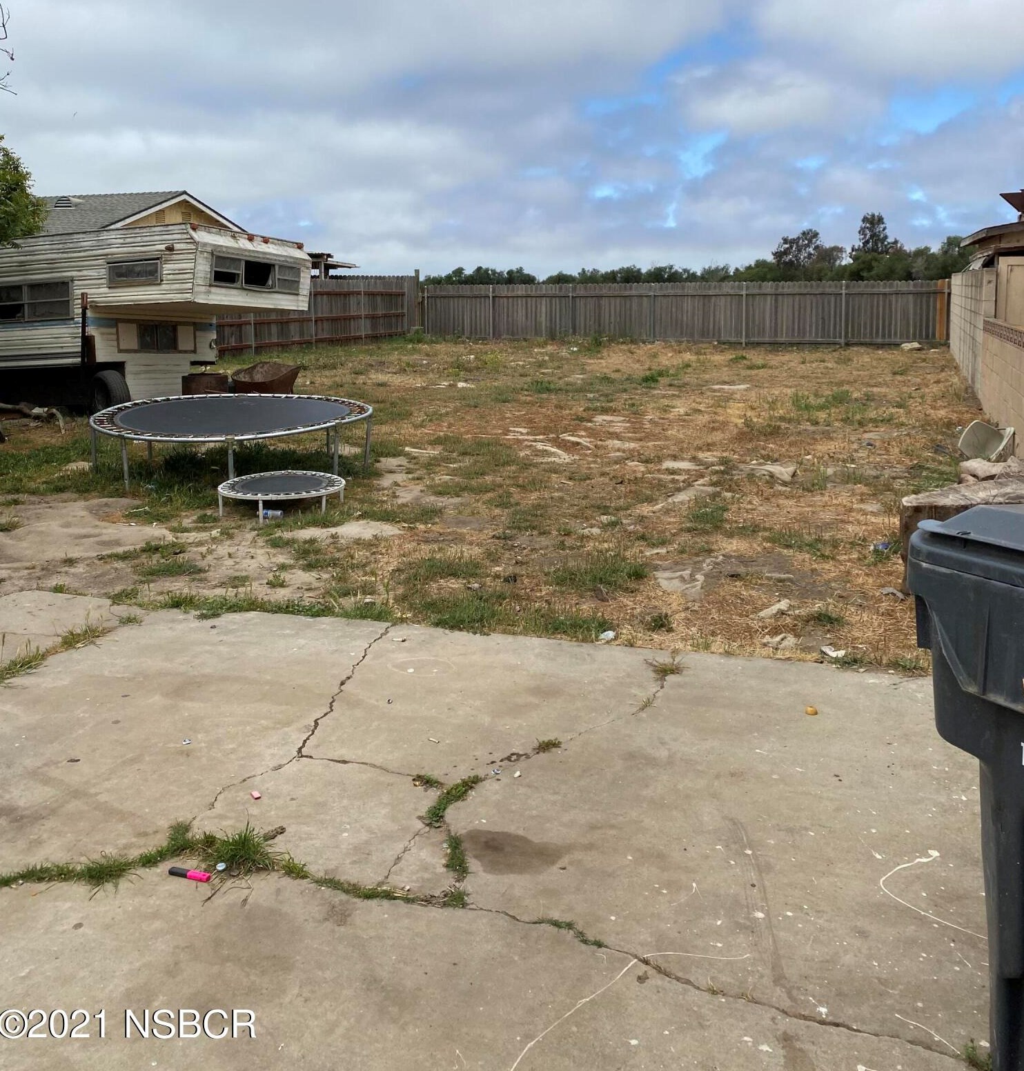 891 Pioneer St, Guadalupe, CA 93434