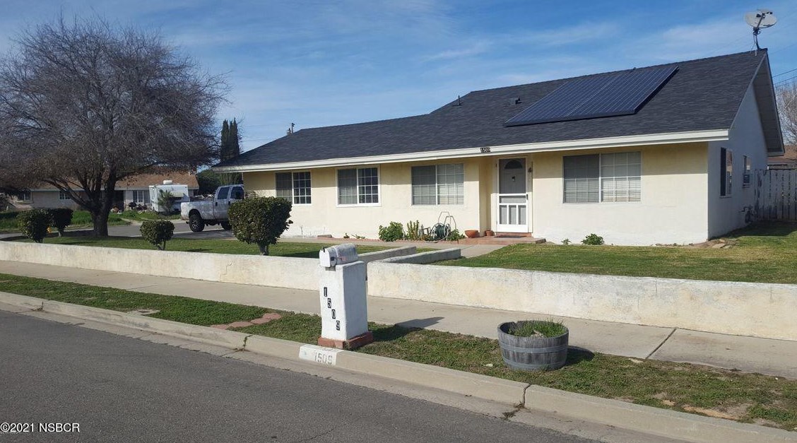 1509 Calle Primera, Lompoc, CA 93436-2111