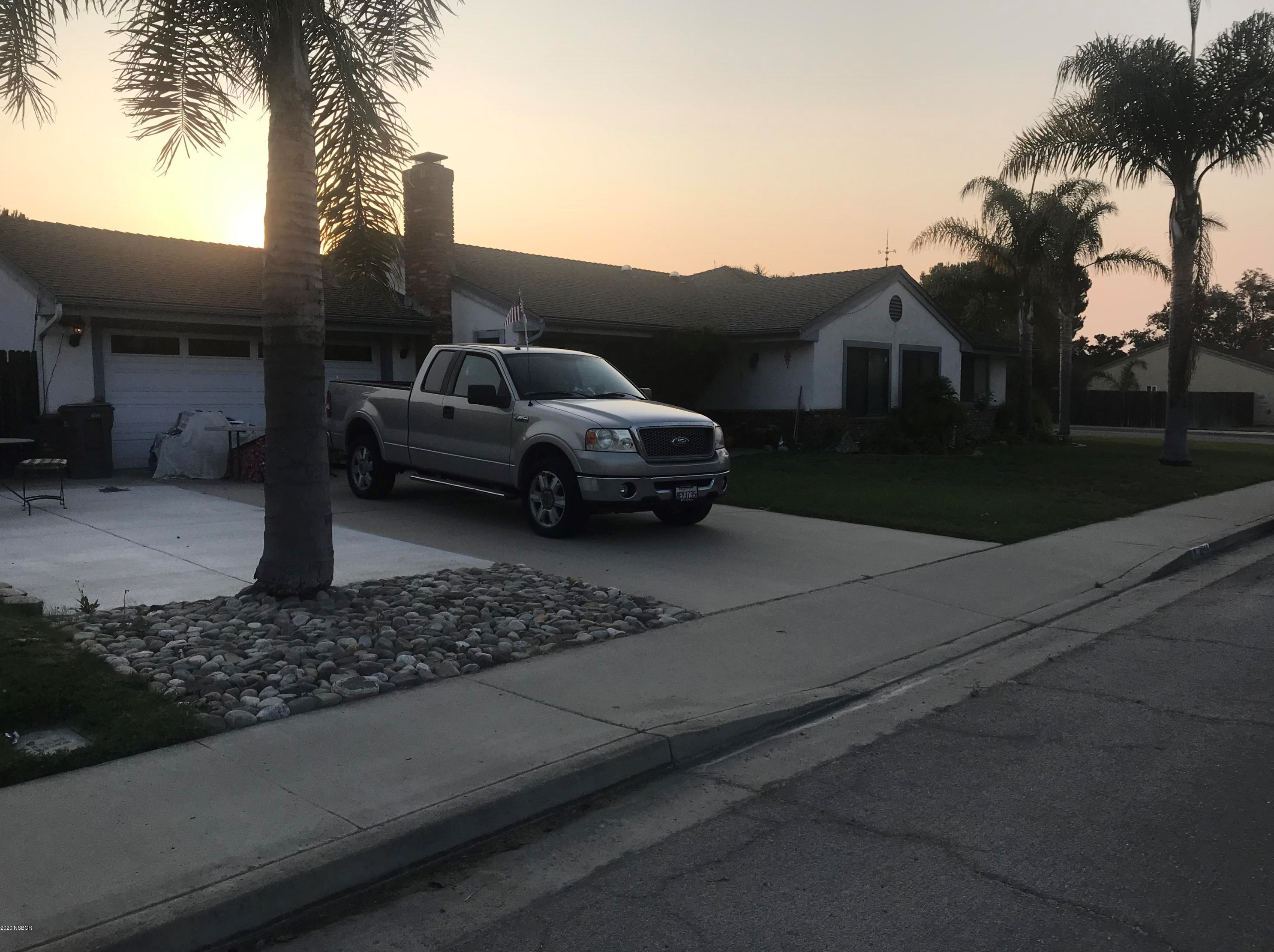 4459 Village Knoll Dr, Santa Maria, CA 93455