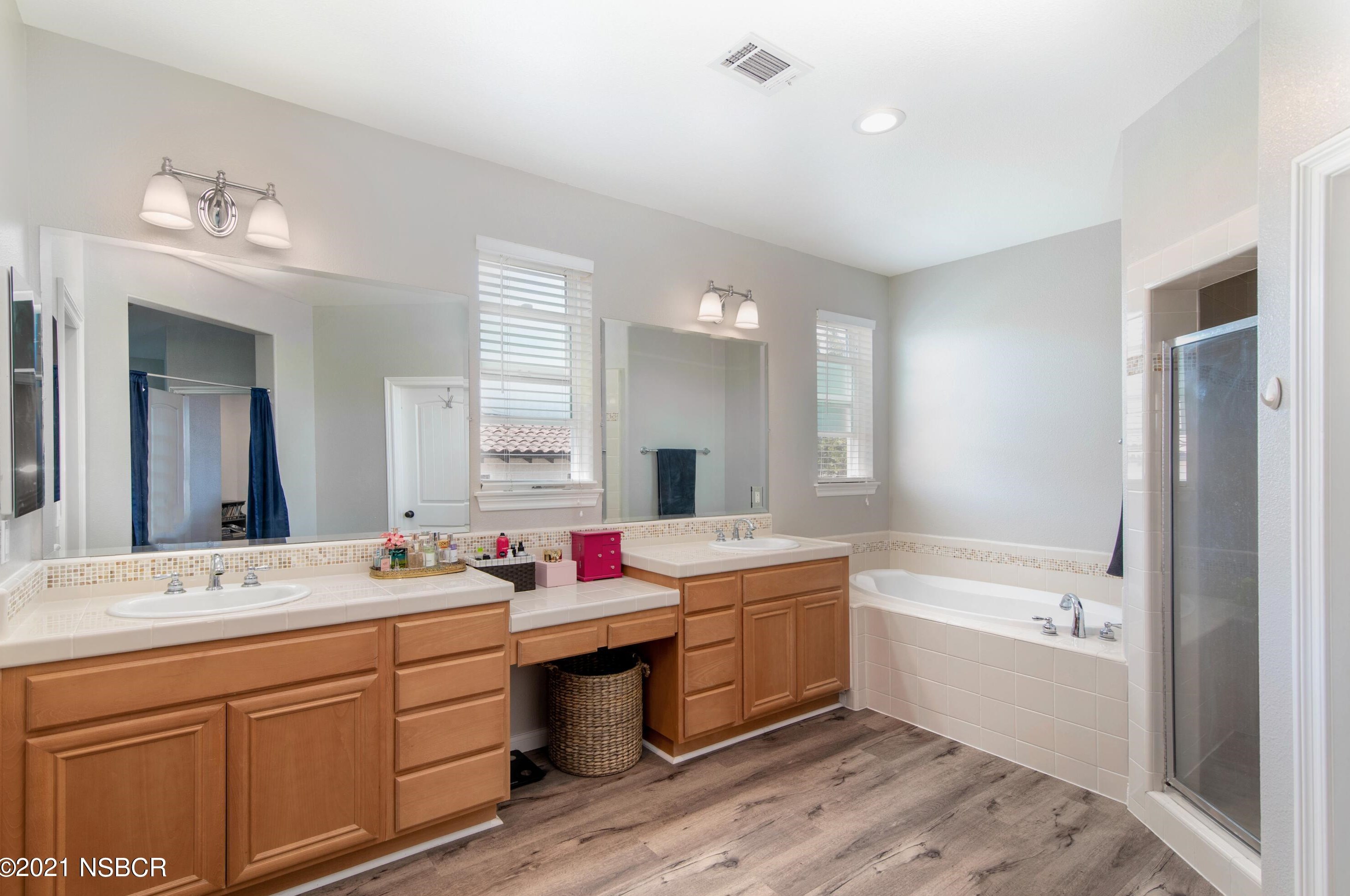 3725 Jupiter Ave, Lompoc CA  93436-1940 exterior