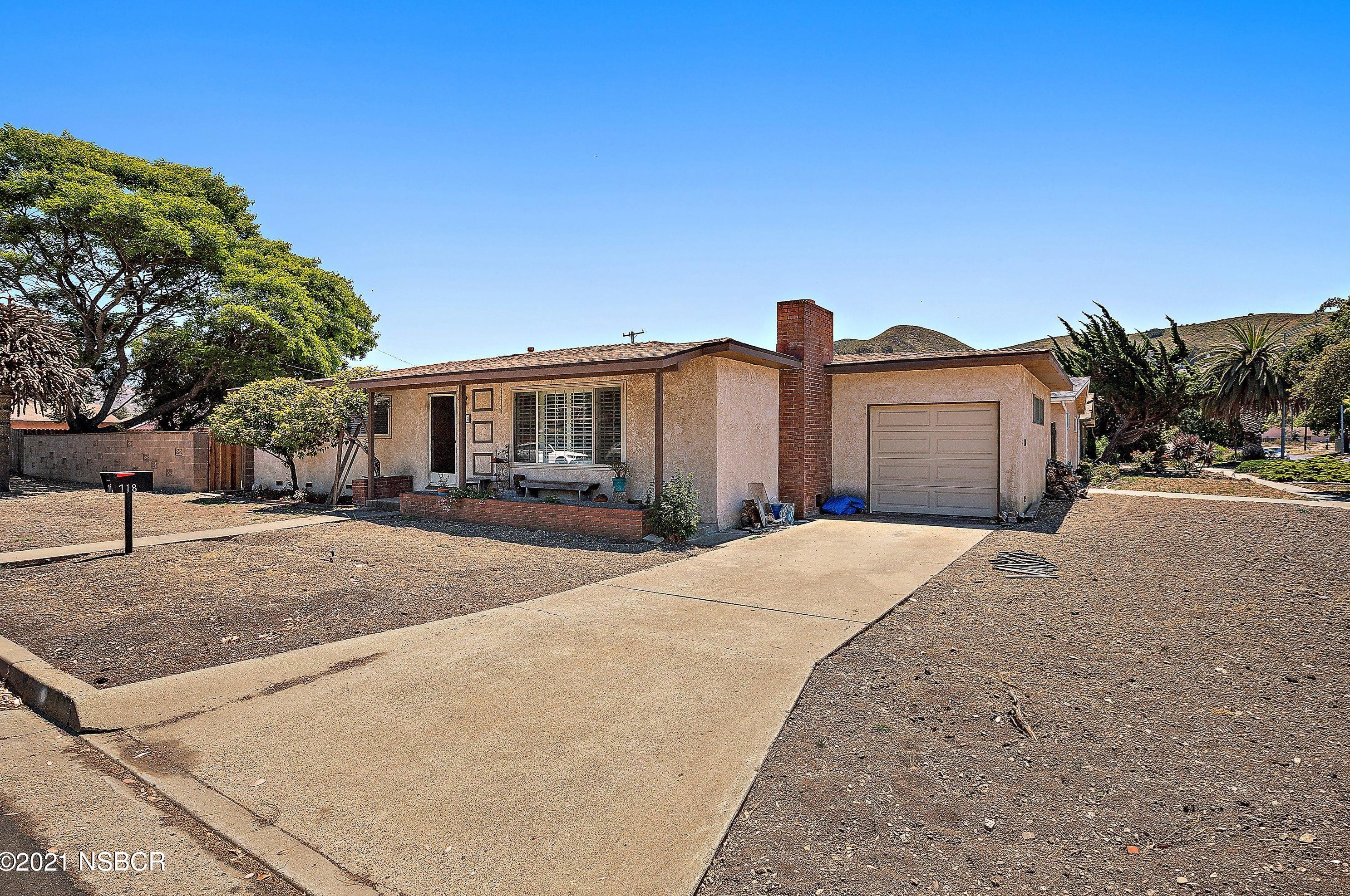 718 W Hickory Ave, Lompoc, CA 93436