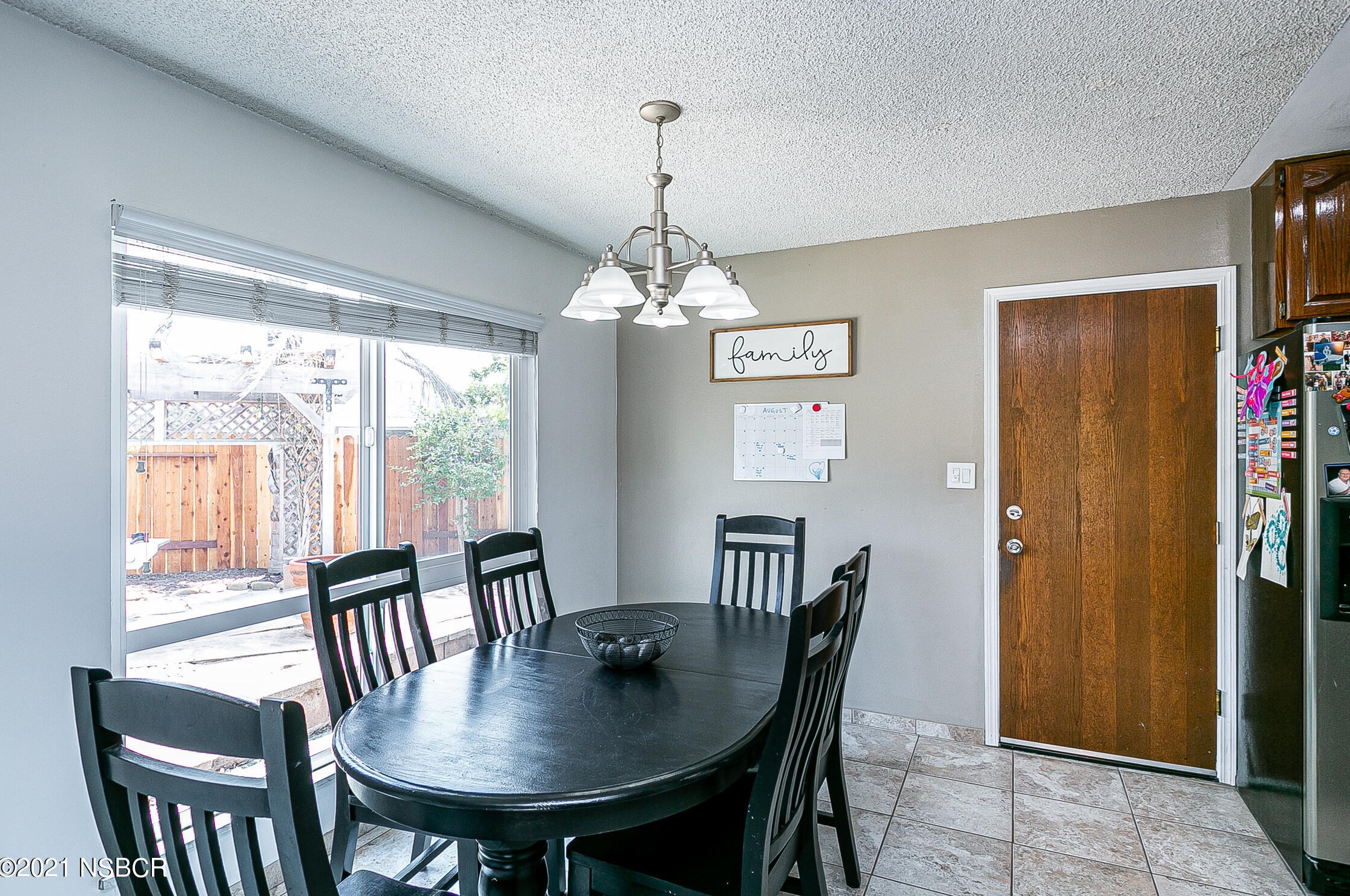 643 Vela Way, Lompoc CA  93436-1833 exterior