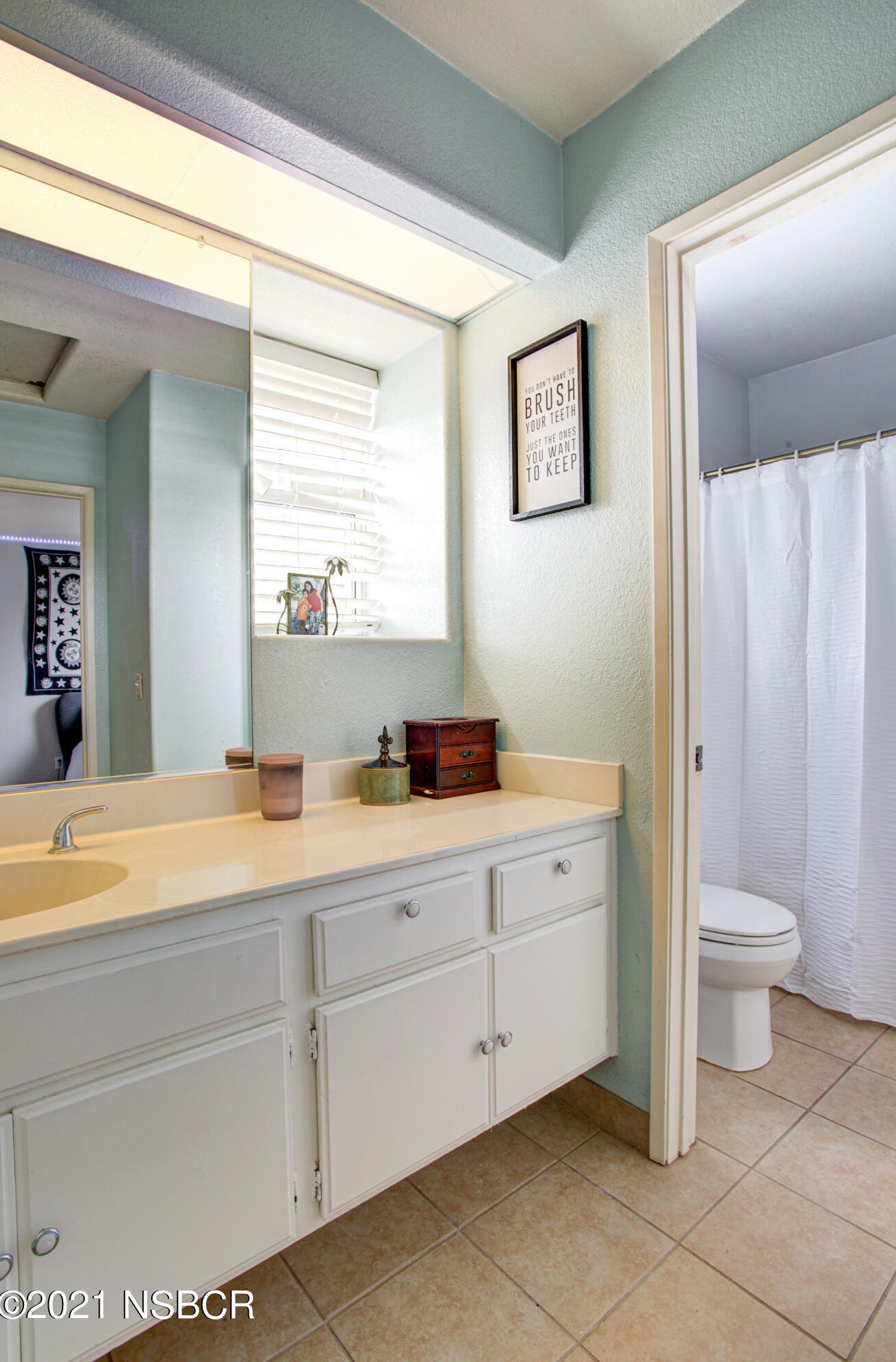 1336 Jason Dr, Lompoc CA 93436-8229 exterior