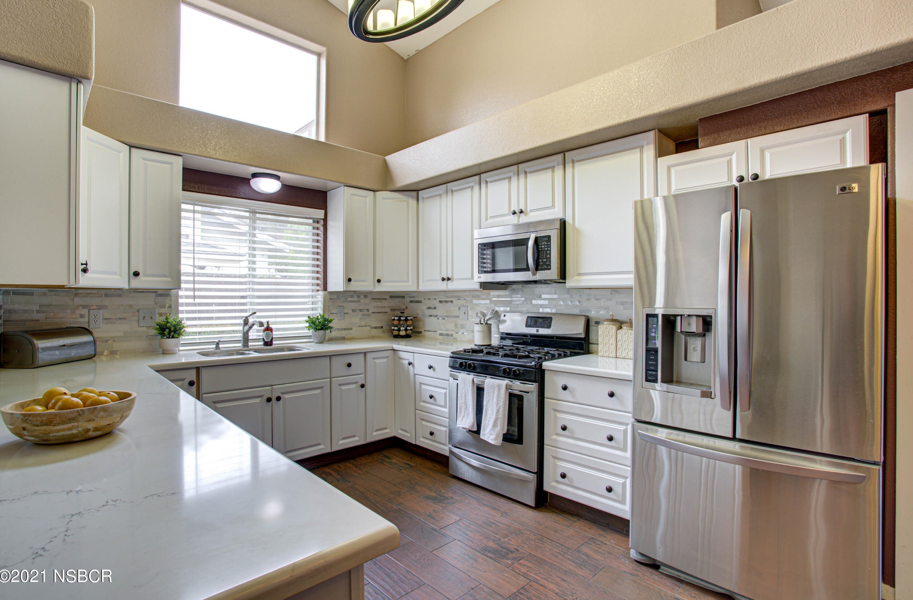 1336 Jason Dr, Lompoc CA 93436-8229 exterior