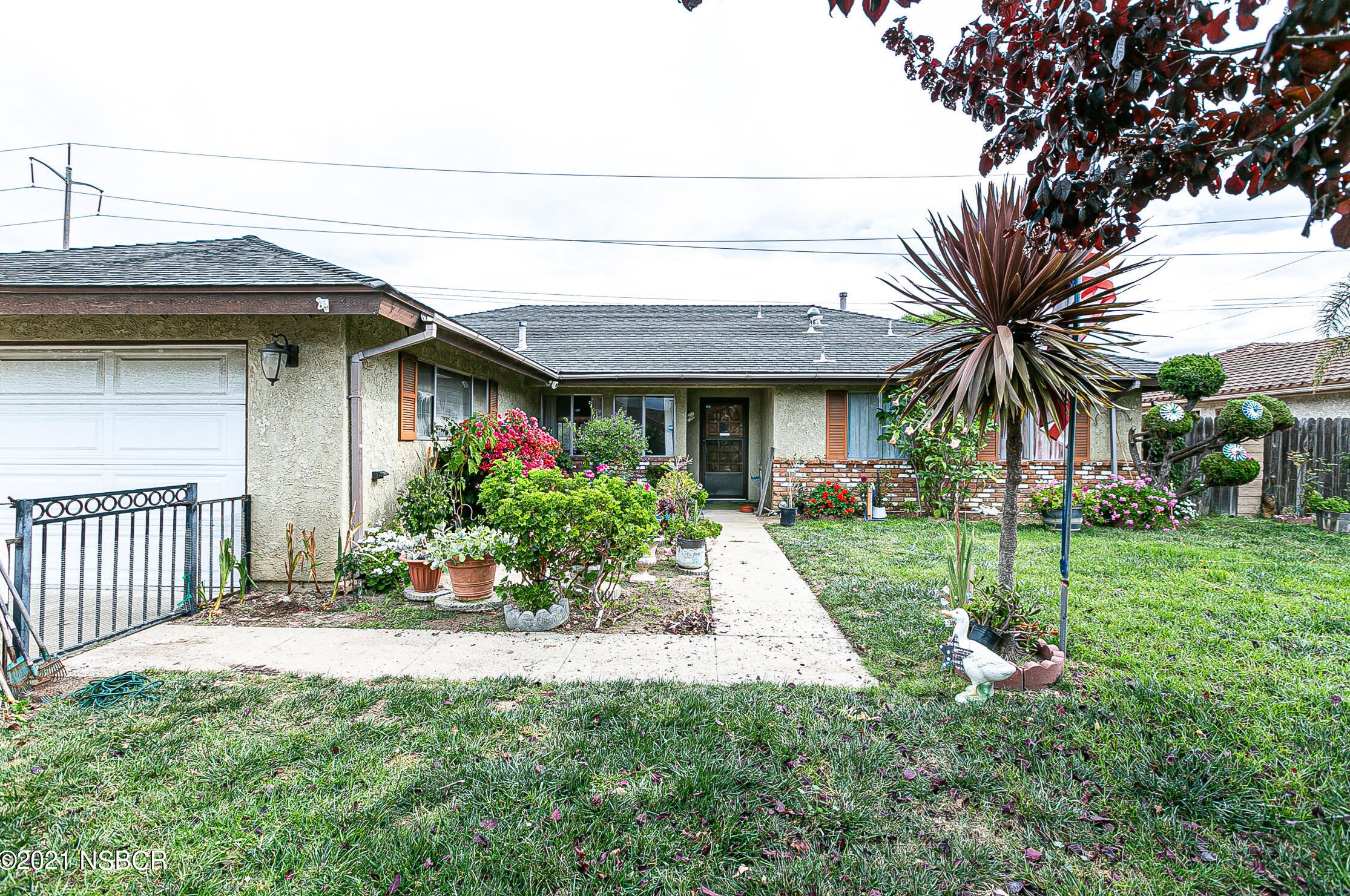 1108 N St, Lompoc, CA 93436
