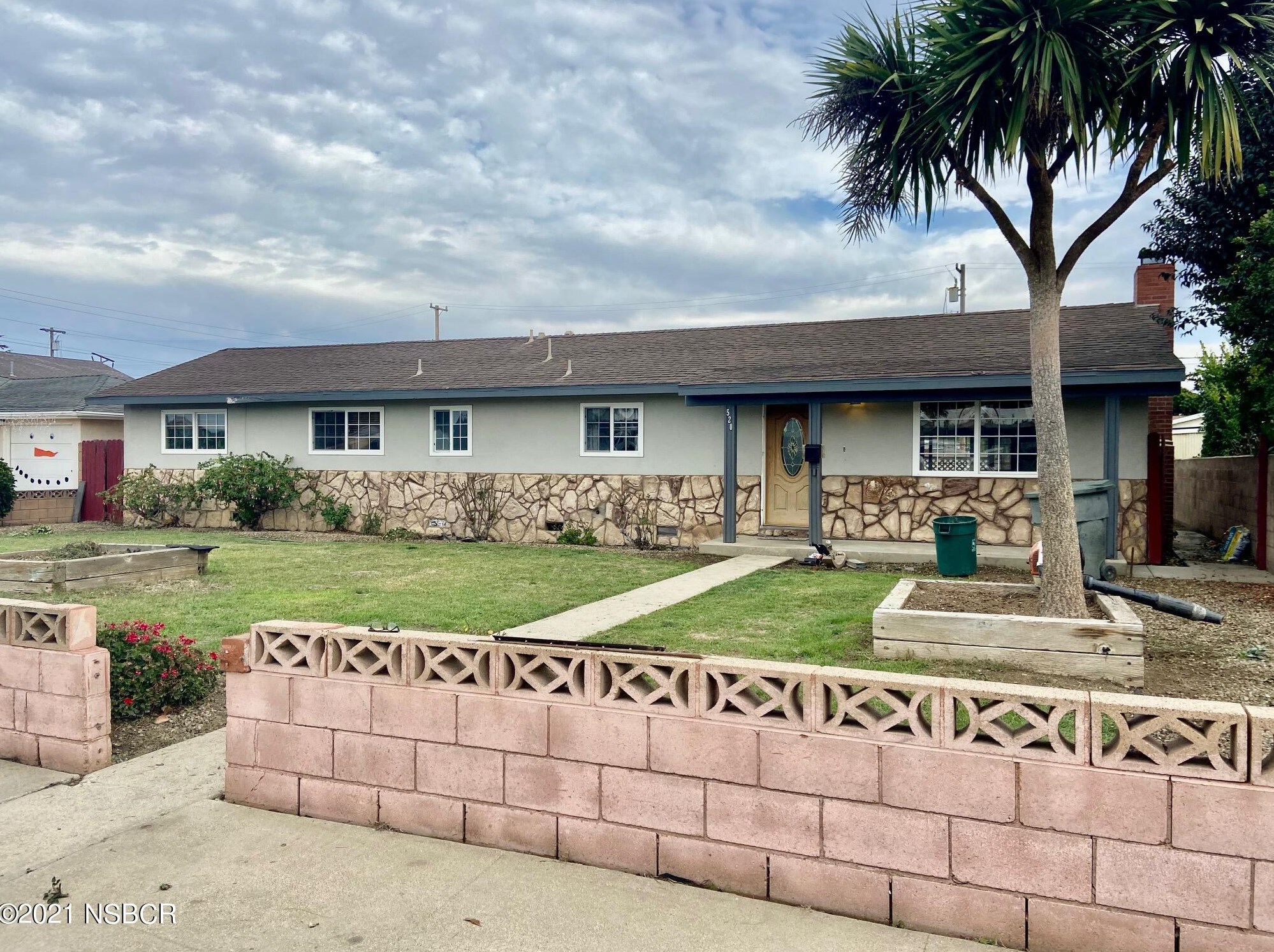 520 B St, Lompoc, CA 93436-7956