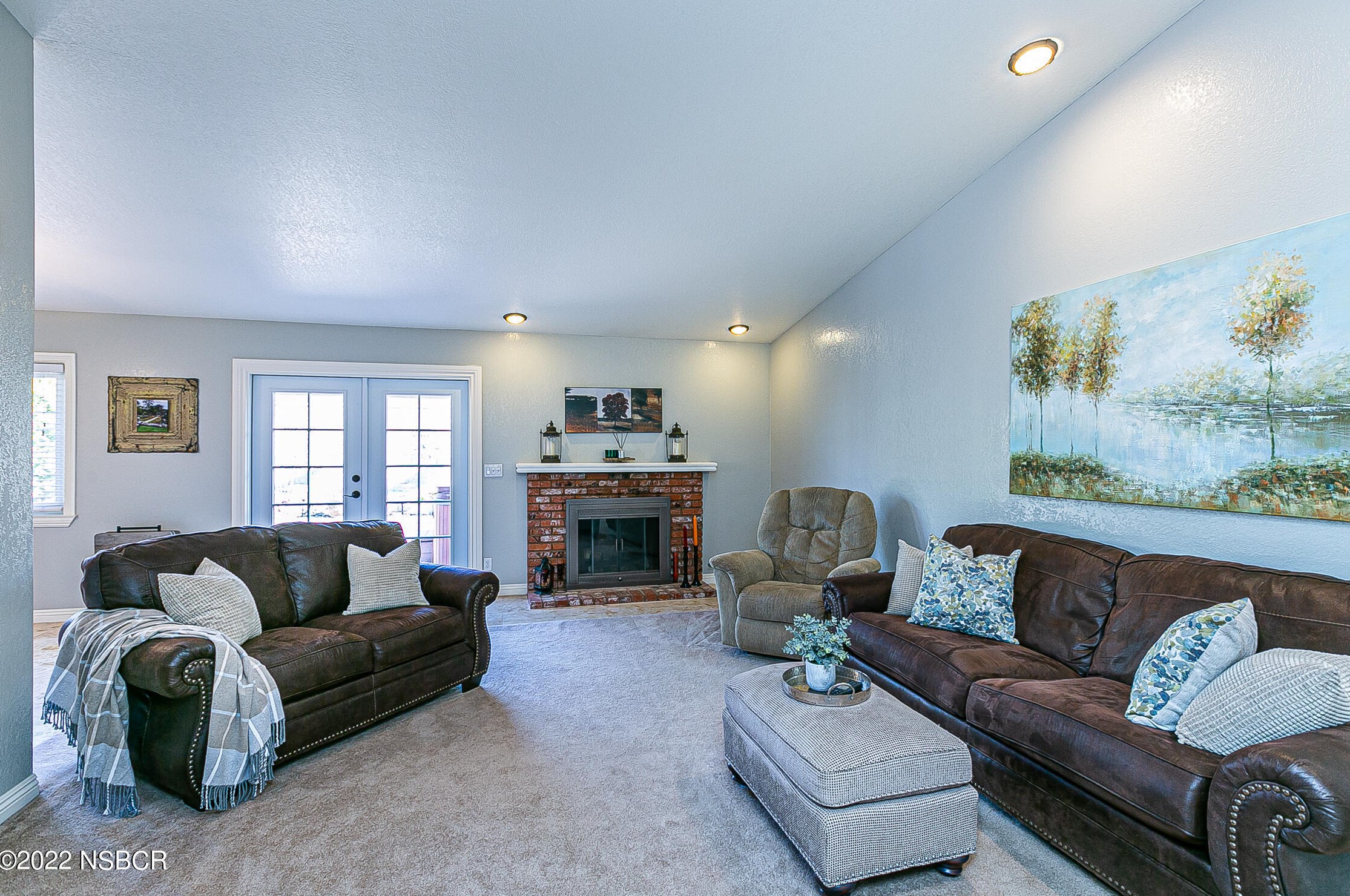 1208 C St, Lompoc, CA 93436-3438