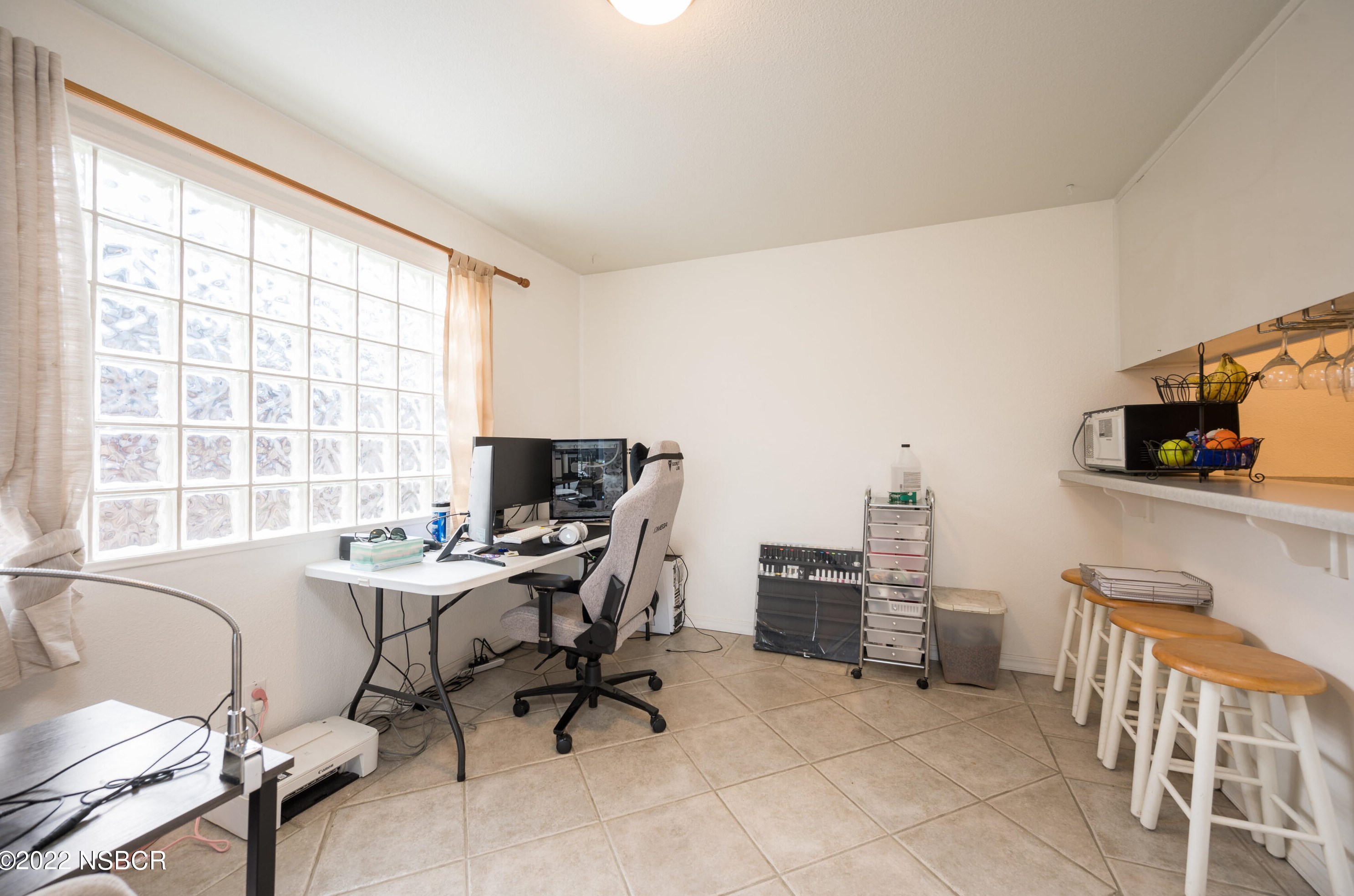 518 Mars Ave, Lompoc CA 93436-1910 exterior