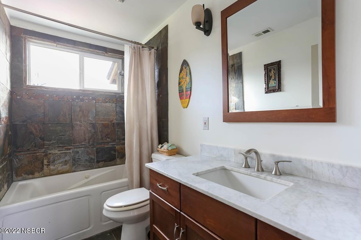 1108 Peach Ave, Lompoc CA 93436-7055 exterior