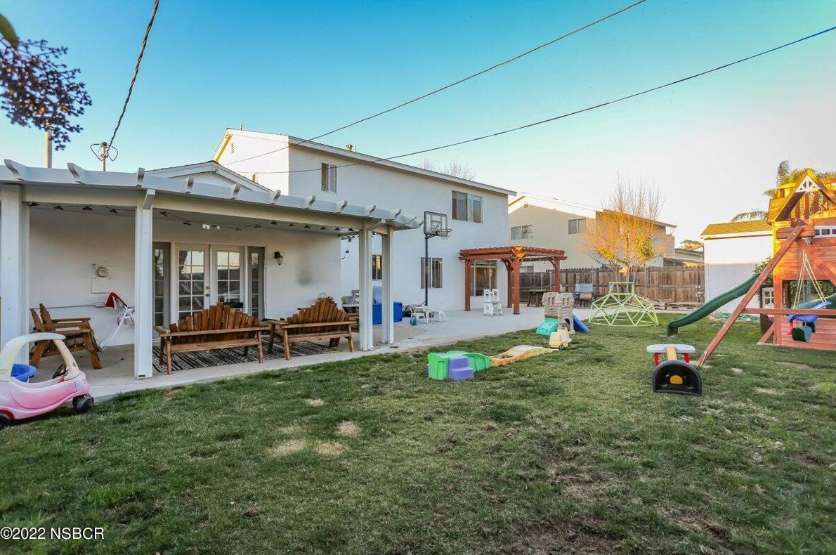 4465 Sirius Ave, Lompoc CA  93436-1018 exterior