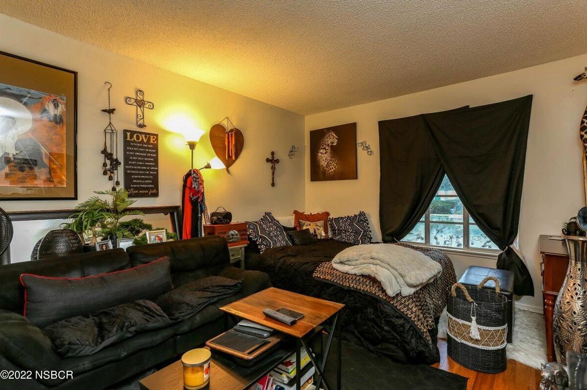 4465 Sirius Ave, Lompoc CA  93436-1018 exterior