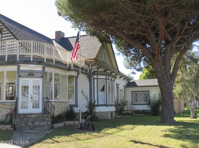 403 H St, Lompoc, CA 93436-5321