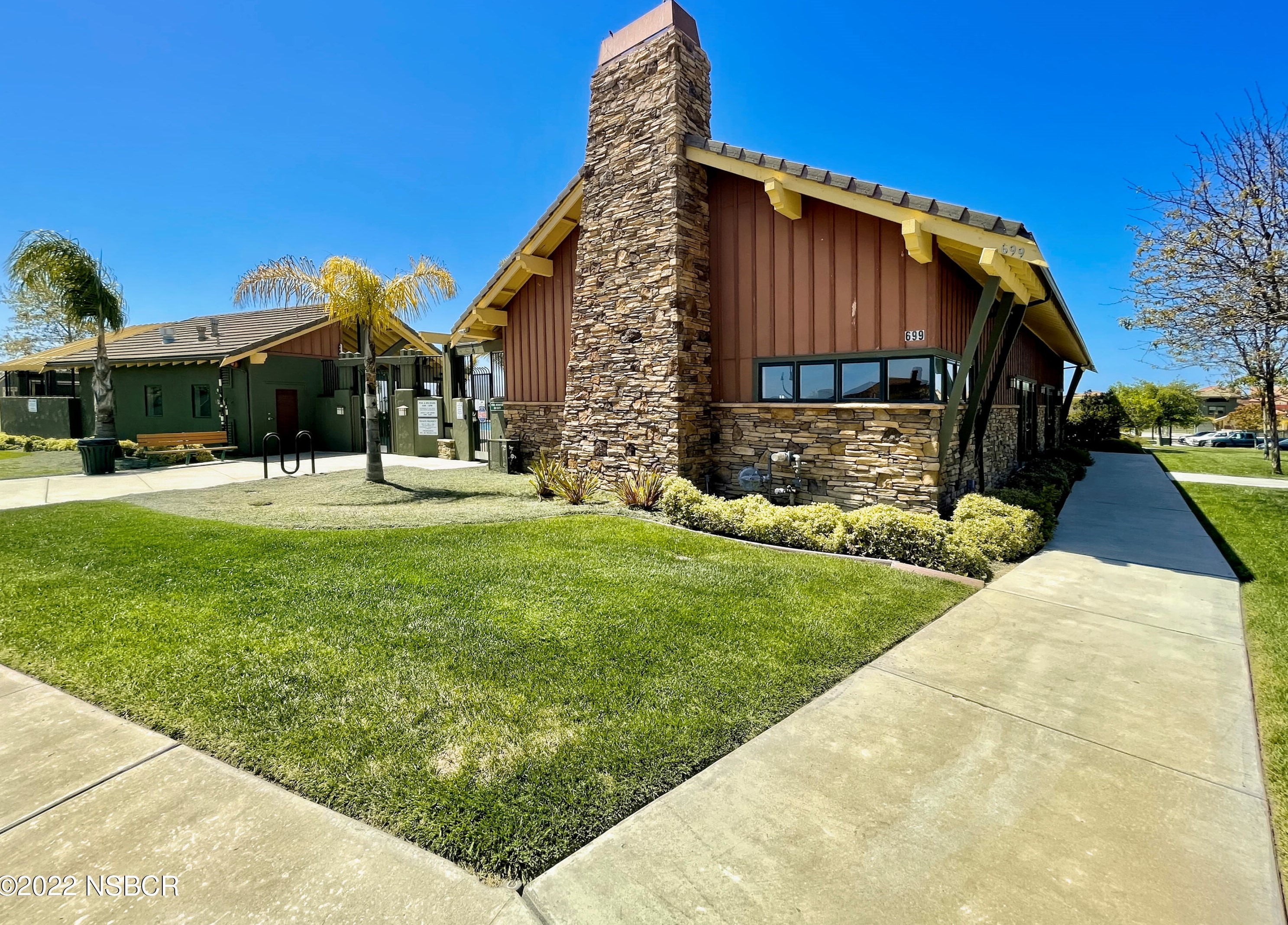 3687 Jupiter Ave, Lompoc CA 93436-1940 exterior