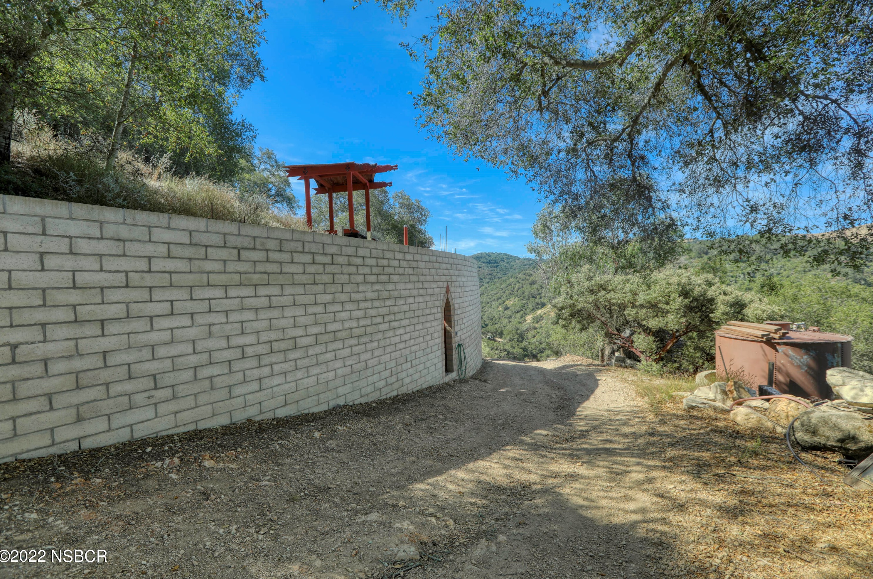 9230 Dos Canadas Rd, Santa Maria, CA 93454