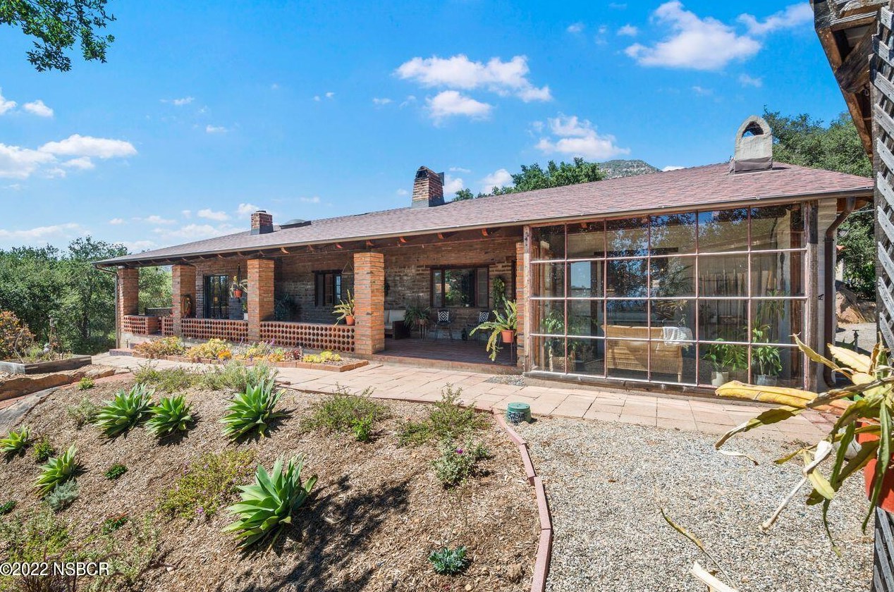 231 E Mountain Dr, Santa Barbara, CA 93108