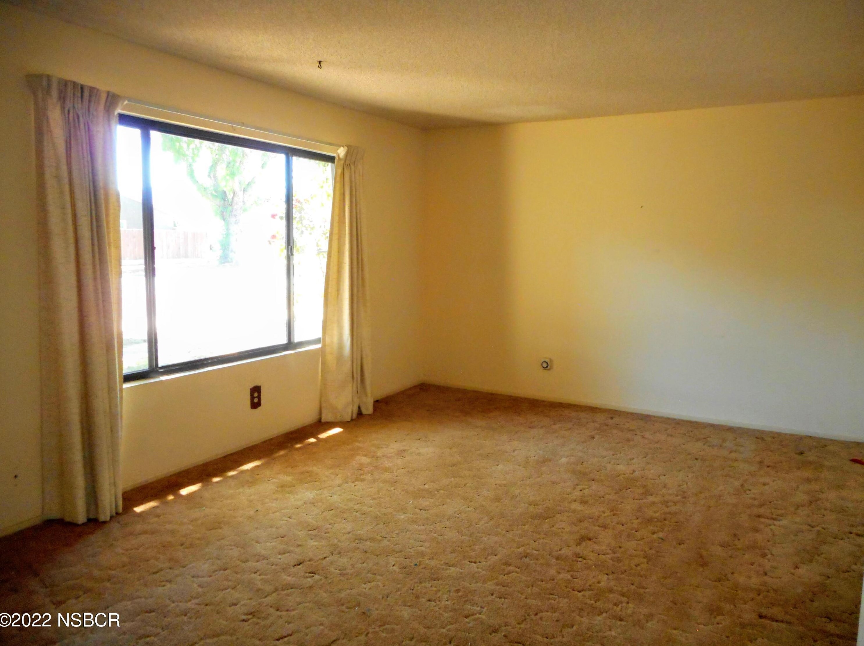 1317 College Ave, Lompoc, CA 93436-4803