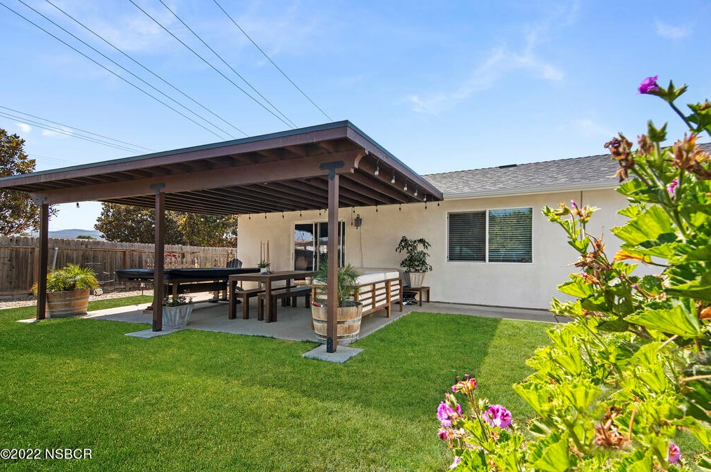 1000 Edwards Pl, Lompoc, CA 93436-3416