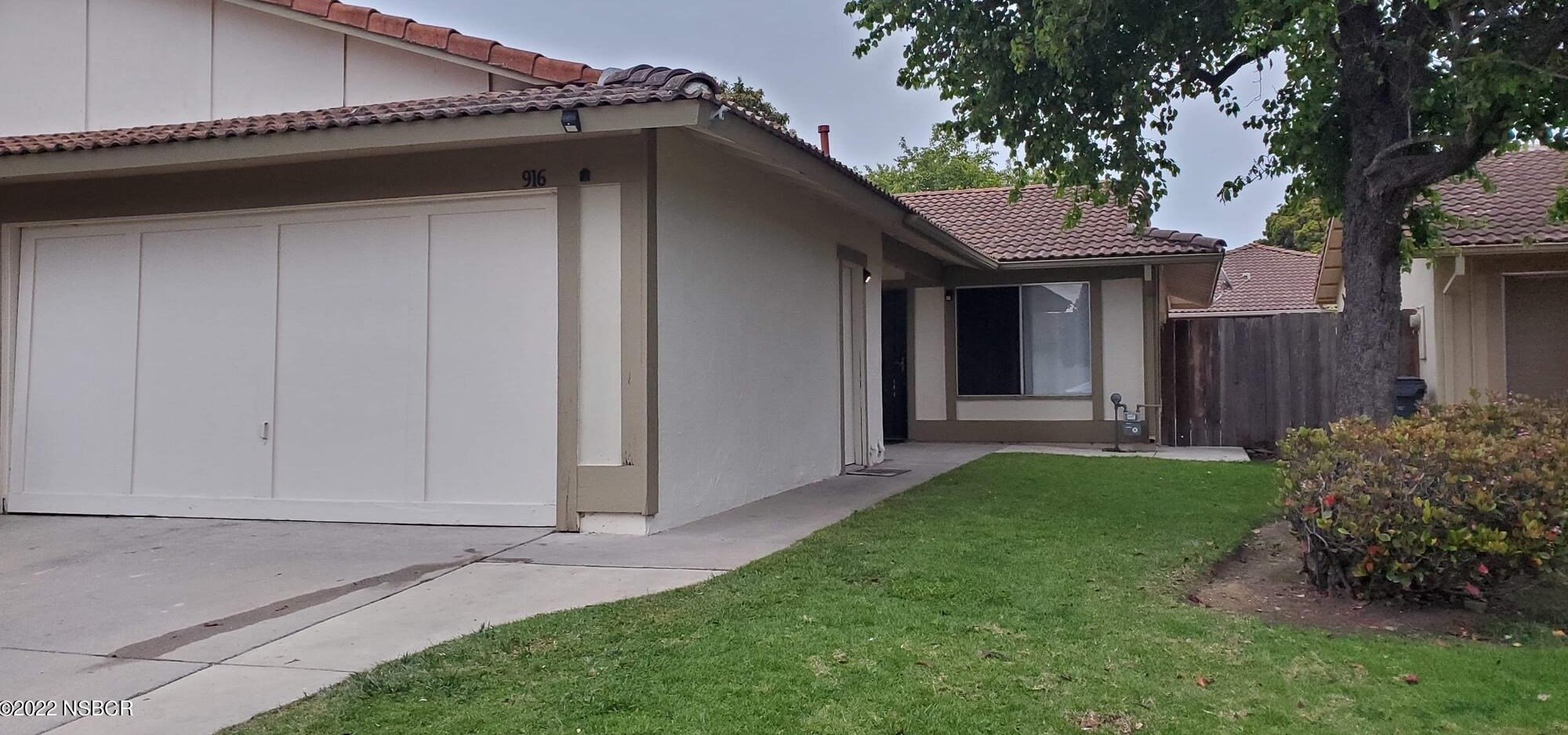 916 M Pl, Lompoc, CA 93436-4077