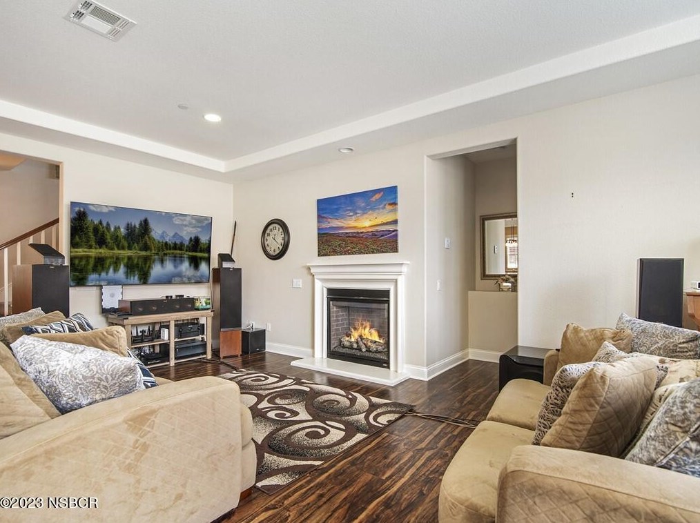 716 Carina Dr, Lompoc CA  93436-1824 exterior