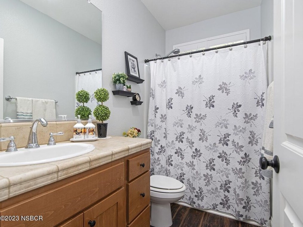 716 Carina Dr, Lompoc CA  93436-1824 exterior