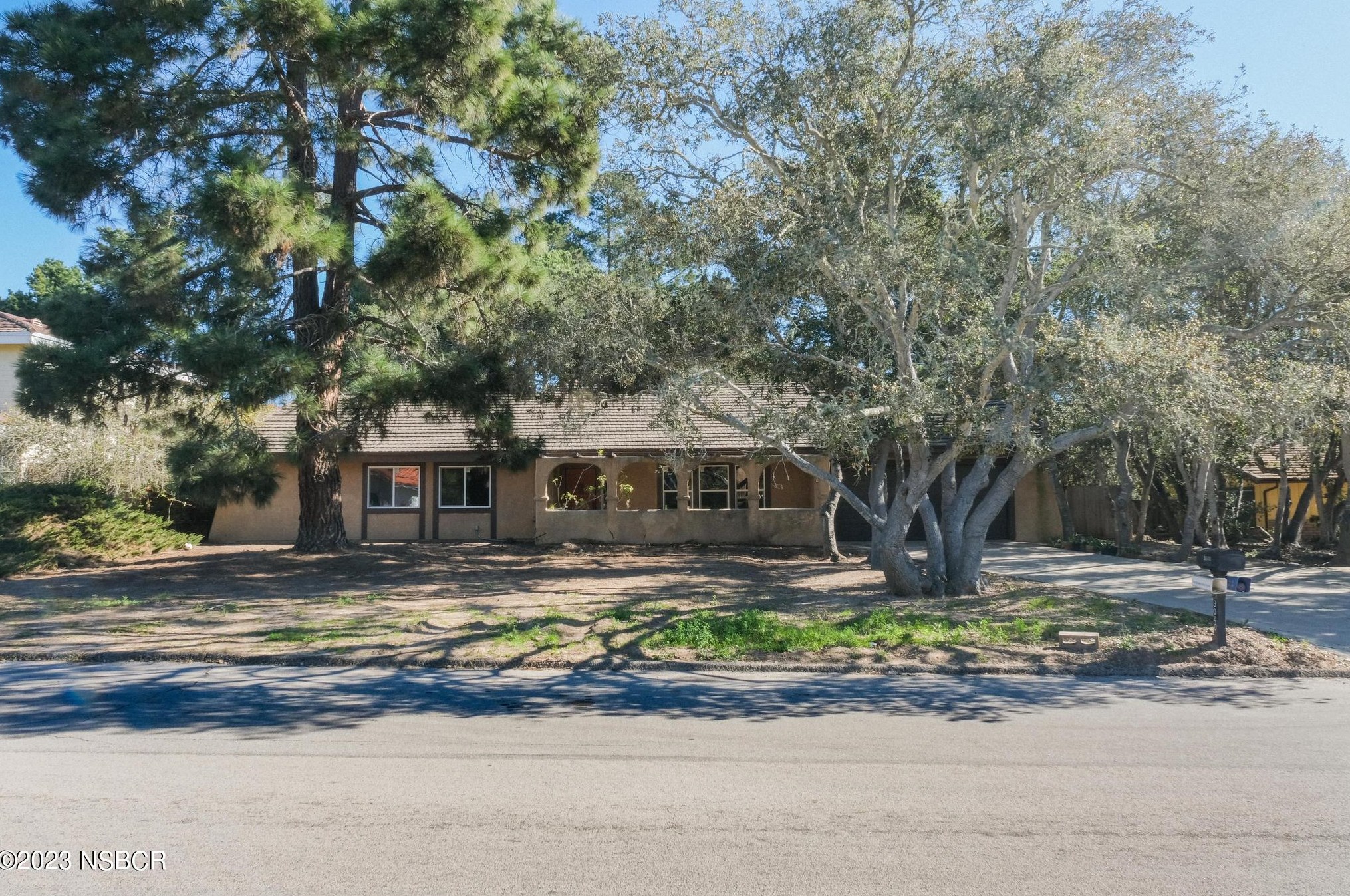 3040 Oak Pointe Dr, Lompoc, CA 93436