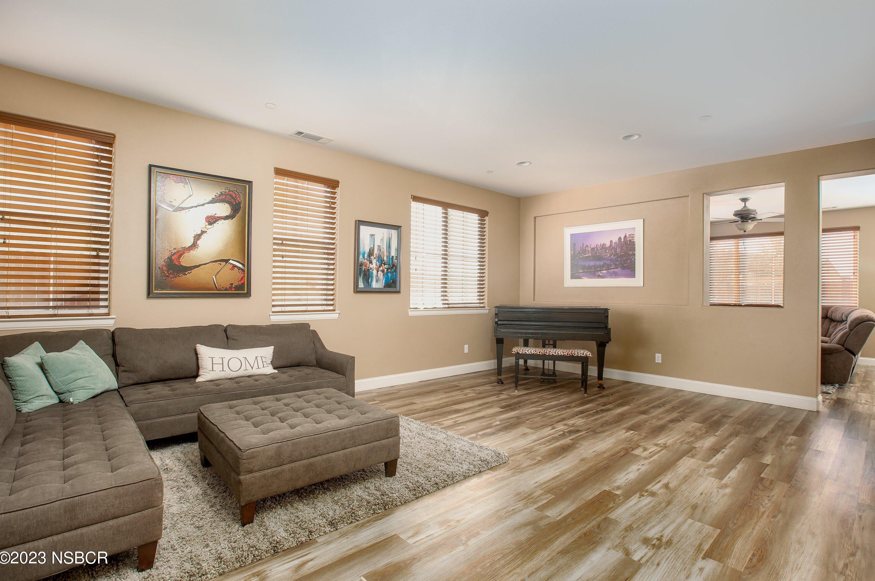 726 Carina Dr, Lompoc, CA 93436